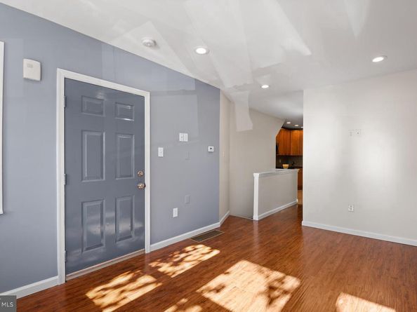 1911 72nd Avenue, Philadelphia PA 19138