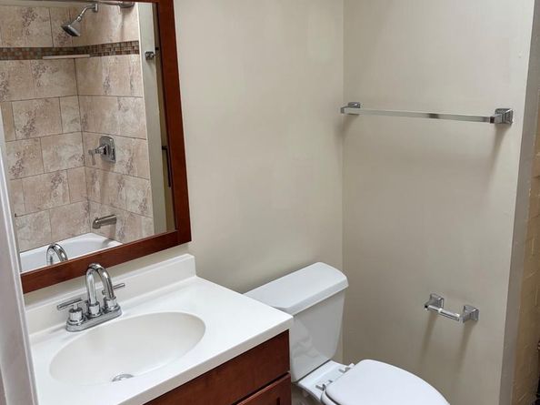 1911 72nd Avenue, Philadelphia PA 19138