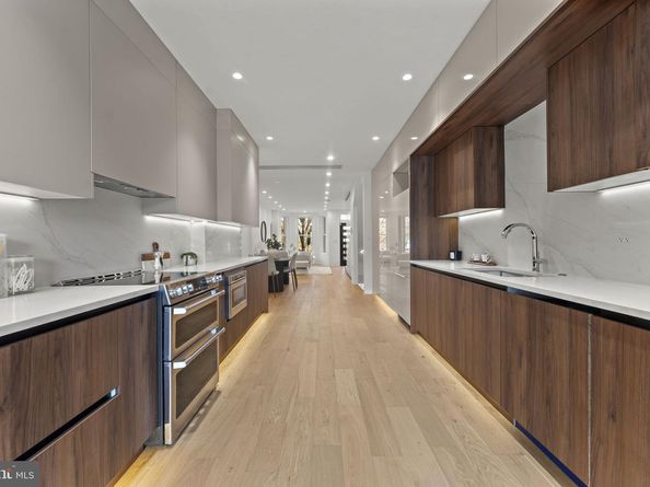 1016 5TH Street NE, Washington DC 20002