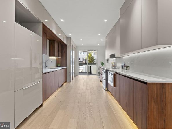 1016 5TH Street NE, Washington DC 20002