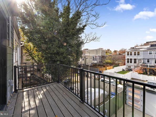 1016 5TH Street NE, Washington DC 20002