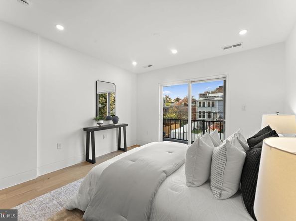 1016 5TH Street NE, Washington DC 20002