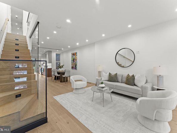 1016 5TH Street NE, Washington DC 20002