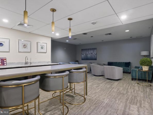 6101 Edsall Road 611, Alexandria VA 22304