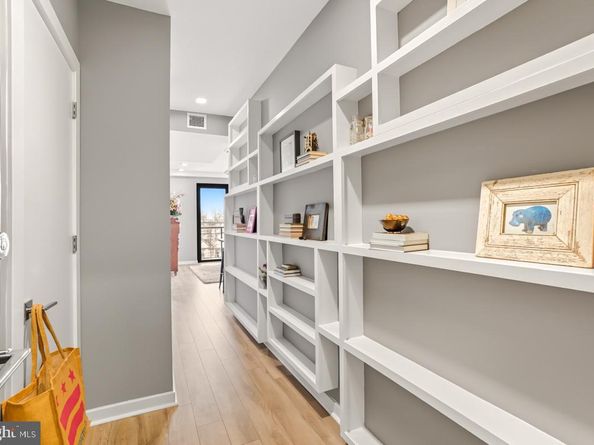 911 2nd Street NE 501, Washington DC 20002