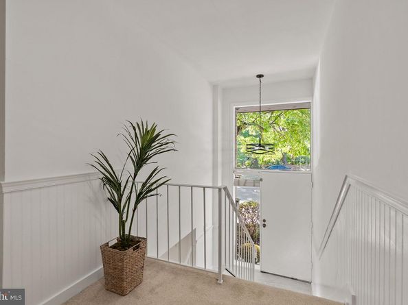 11026 Saffold Way, Reston VA 20190