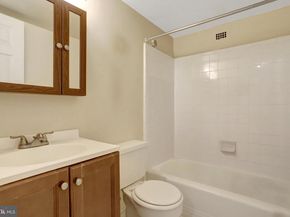 5565 Columbia Pike 412, Arlington VA 22204