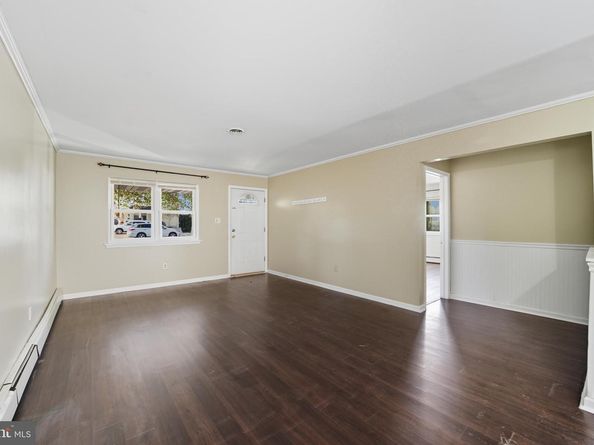 121 Dallas Road, Willow Grove PA 19090