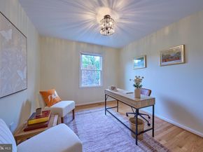 6906 Lafayette Park Drive, Annandale VA 22003