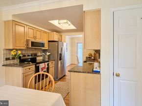 6906 Lafayette Park Drive, Annandale VA 22003