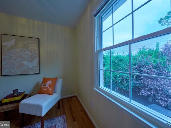 6906 Lafayette Park Drive, Annandale VA 22003