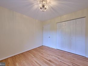 6906 Lafayette Park Drive, Annandale VA 22003