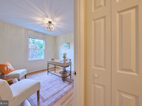 6906 Lafayette Park Drive, Annandale VA 22003