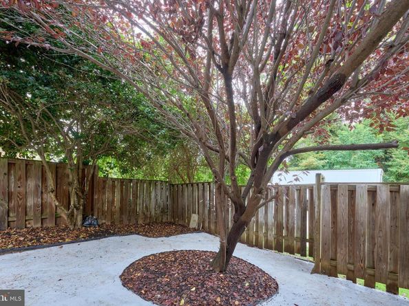 6906 Lafayette Park Drive, Annandale VA 22003