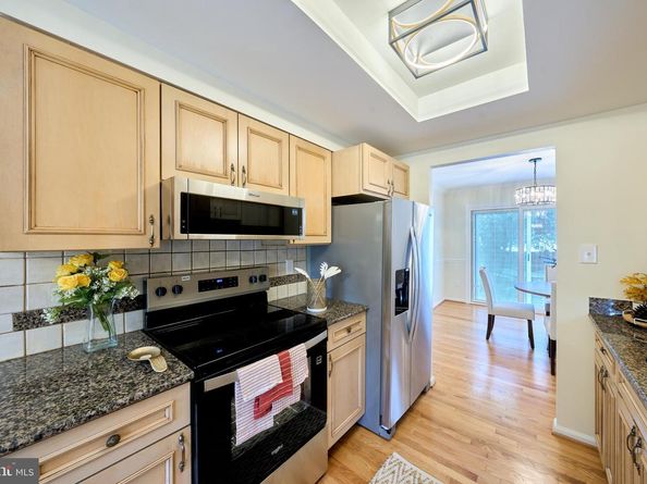 6906 Lafayette Park Drive, Annandale VA 22003