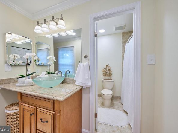 6906 Lafayette Park Drive, Annandale VA 22003