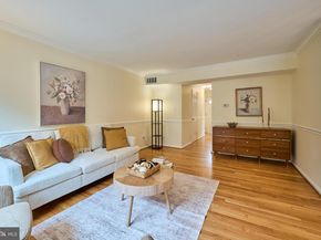 6906 Lafayette Park Drive, Annandale VA 22003
