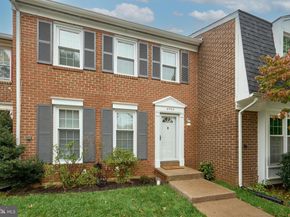6906 Lafayette Park Drive, Annandale VA 22003