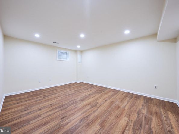 6906 Lafayette Park Drive, Annandale VA 22003