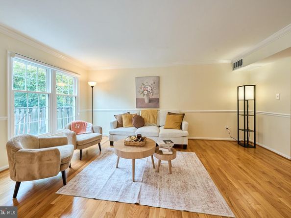 6906 Lafayette Park Drive, Annandale VA 22003