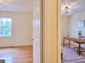 6906 Lafayette Park Drive, Annandale VA 22003