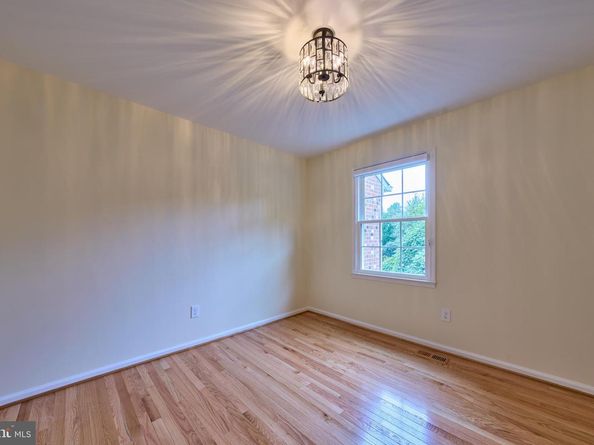 6906 Lafayette Park Drive, Annandale VA 22003