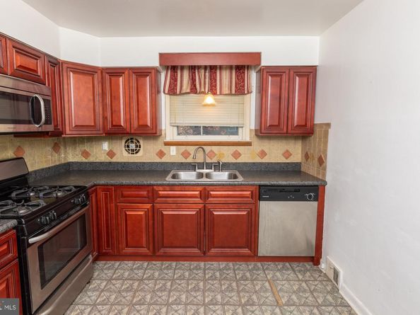 2959 Tremont Street, Philadelphia PA 19136