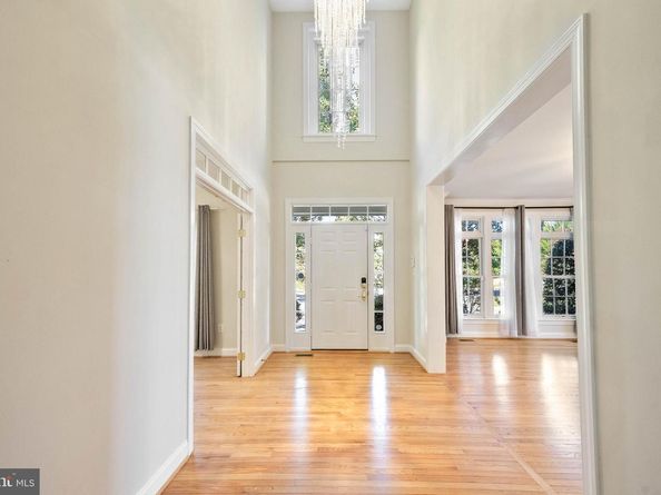 2393 Watters Glen Court, Falls Church VA 22043