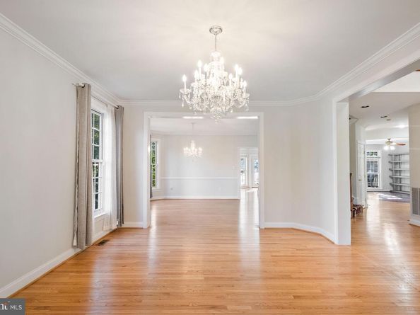 2393 Watters Glen Court, Falls Church VA 22043