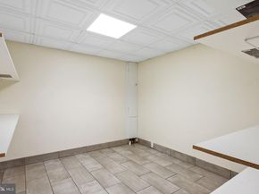 2393 Watters Glen Court, Falls Church VA 22043
