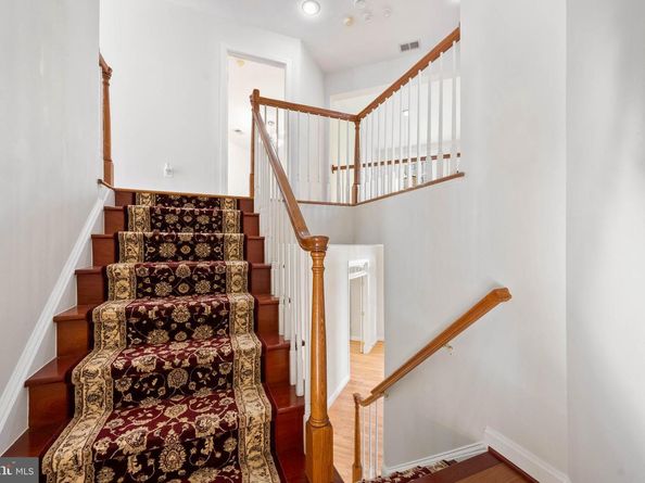 2393 Watters Glen Court, Falls Church VA 22043