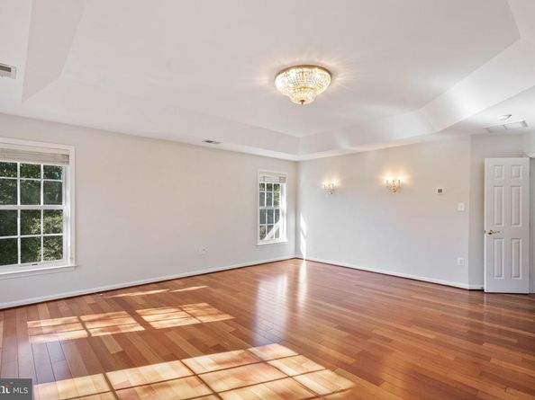 2393 Watters Glen Court, Falls Church VA 22043