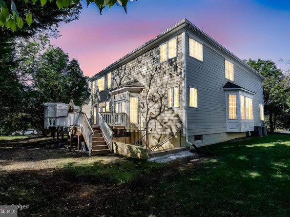 2393 Watters Glen Court, Falls Church VA 22043