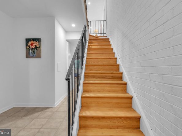 8074 Inverness Ridge Road, Potomac MD 20854
