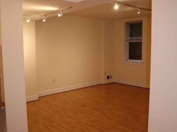 1835 NW 16TH Street NW 1, Washington DC 20009