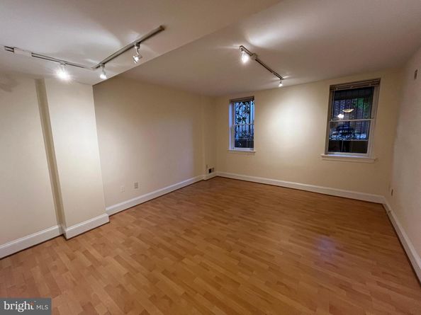 1835 NW 16TH Street NW 1, Washington DC 20009