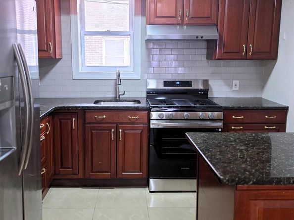 1554 E Lycoming Street, Philadelphia PA 19124