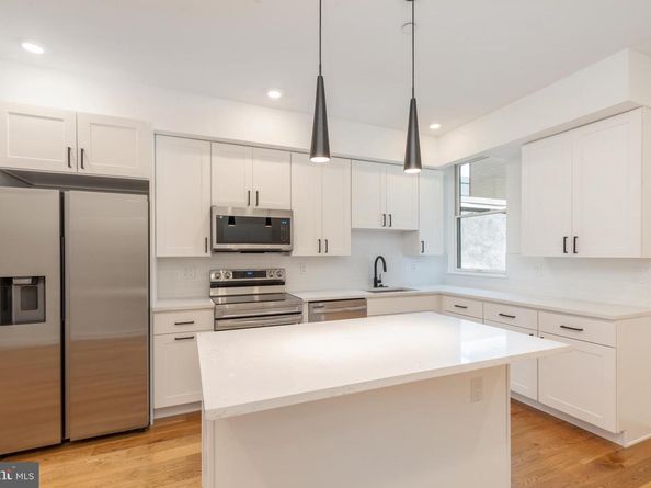 1123 S 20TH Street, Philadelphia PA 19146