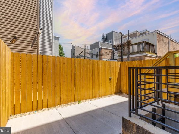 1123 S 20TH Street, Philadelphia PA 19146