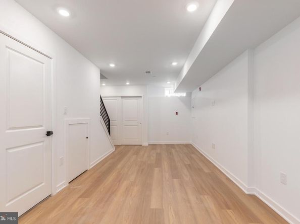 1123 S 20TH Street, Philadelphia PA 19146