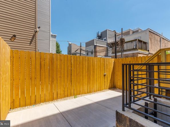 1123 S 20TH Street, Philadelphia PA 19146