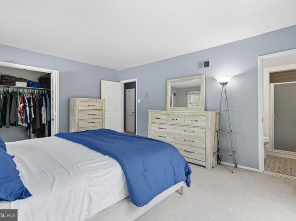 1028 Norvelt Drive, Philadelphia PA 19115