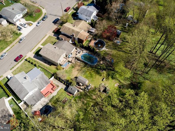 1028 Norvelt Drive, Philadelphia PA 19115