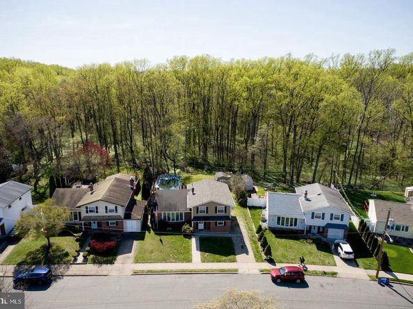 1028 Norvelt Drive, Philadelphia PA 19115