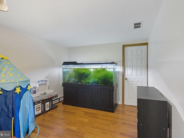 1028 Norvelt Drive, Philadelphia PA 19115