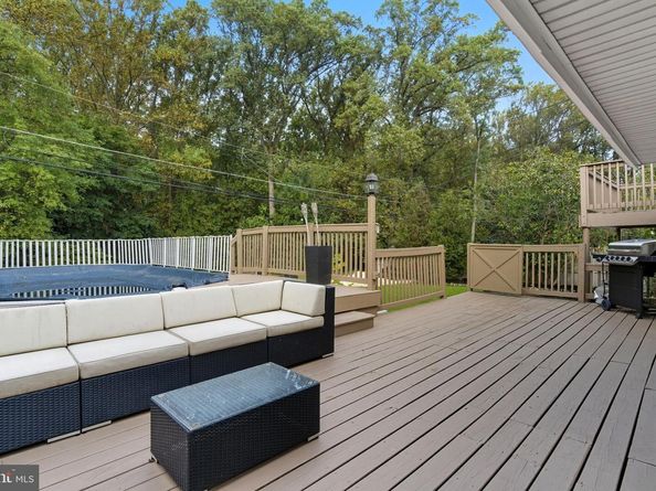 1028 Norvelt Drive, Philadelphia PA 19115