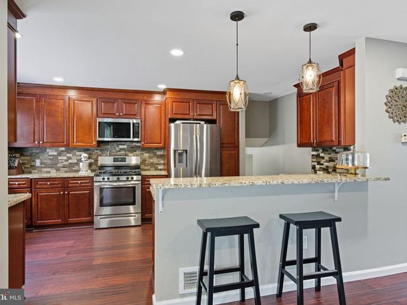 1028 Norvelt Drive, Philadelphia PA 19115