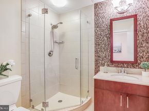 910 M Street NW 516, Washington DC 20001