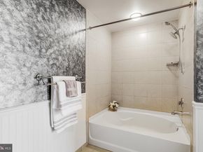 910 M Street NW 516, Washington DC 20001