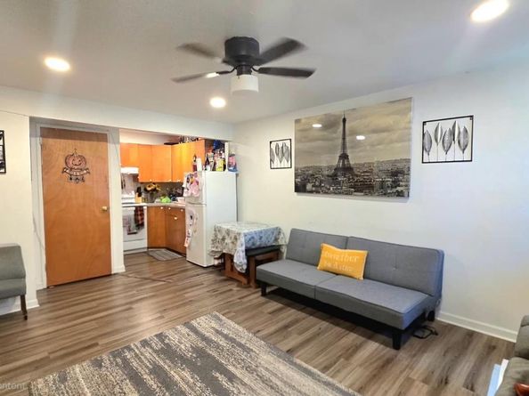 234-38 W Roosevelt Boulevard, Philadelphia PA 19120